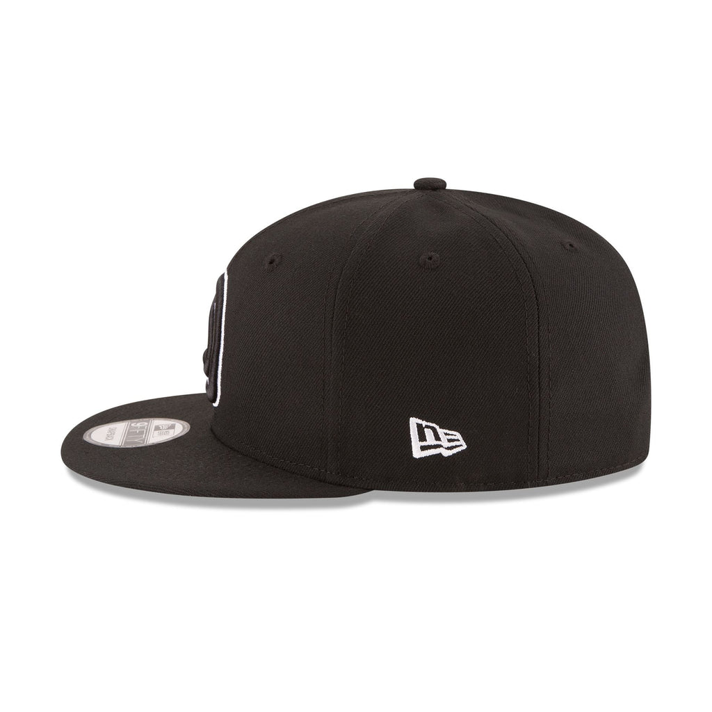 Atlanta Hawks Basic Black & White 9FIFTY Snapback Hat