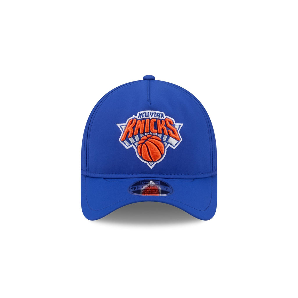 New York Knicks 9FORTY APEX Snapback Hat