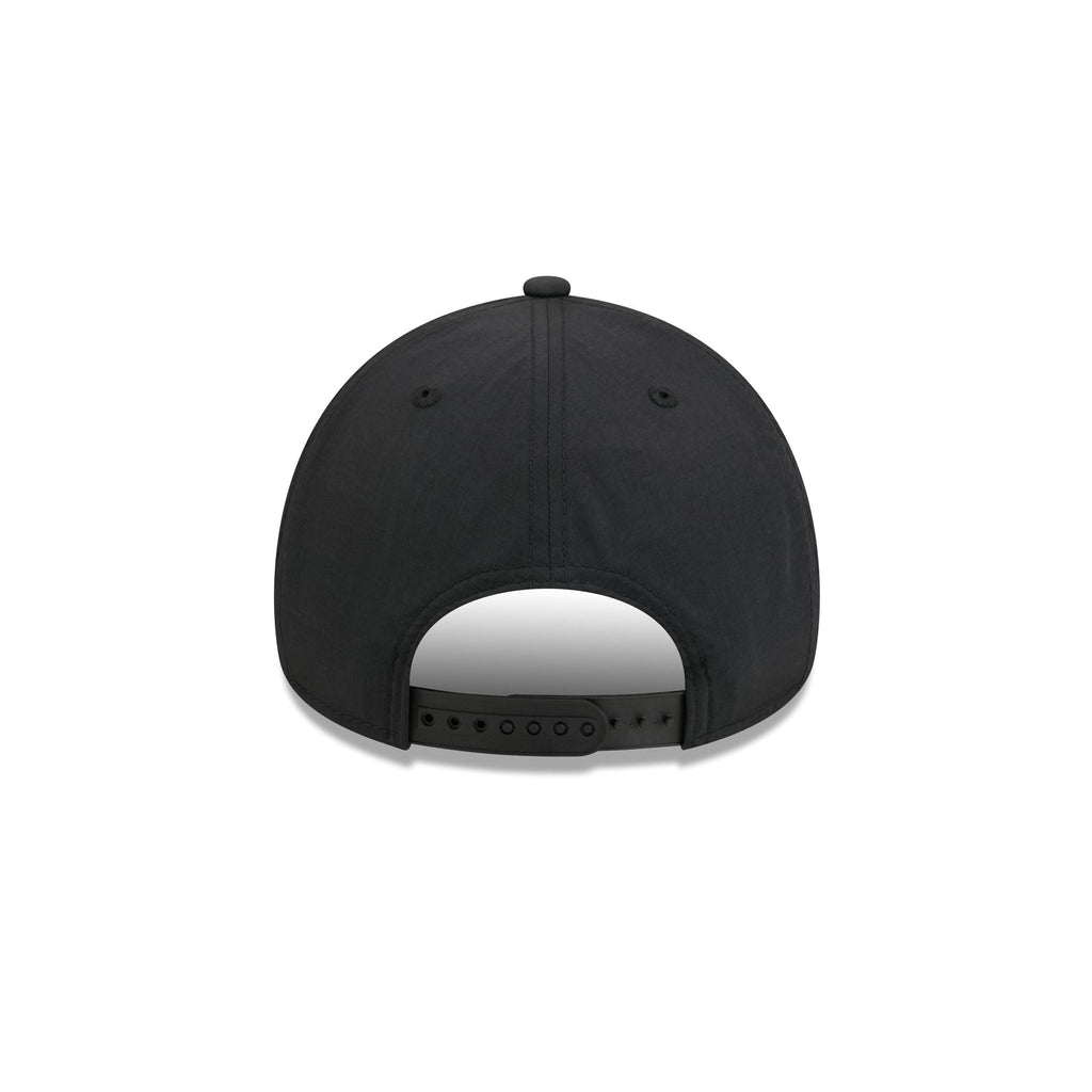 Chicago Bulls Black 9FORTY APEX Snapback Hat