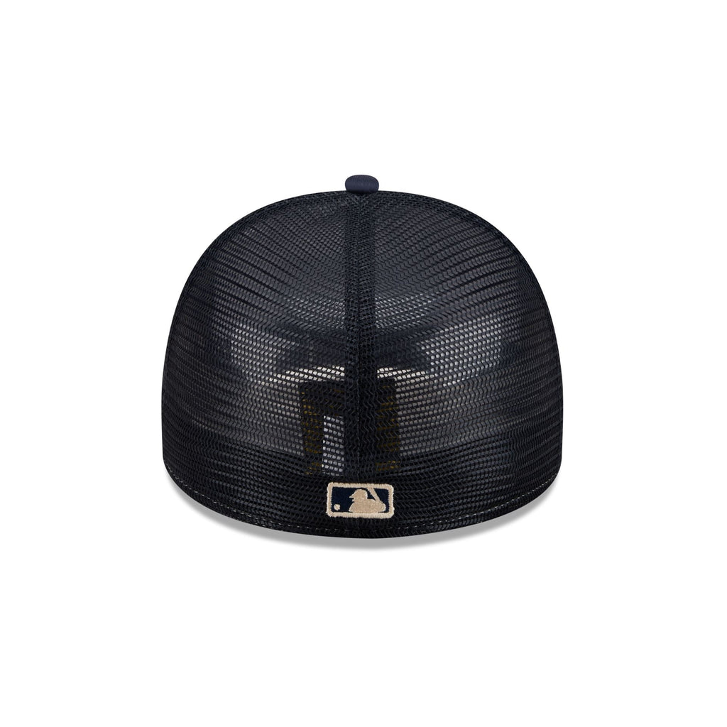 New York Yankees Chrome 59FIFTY Fitted Trucker Hat