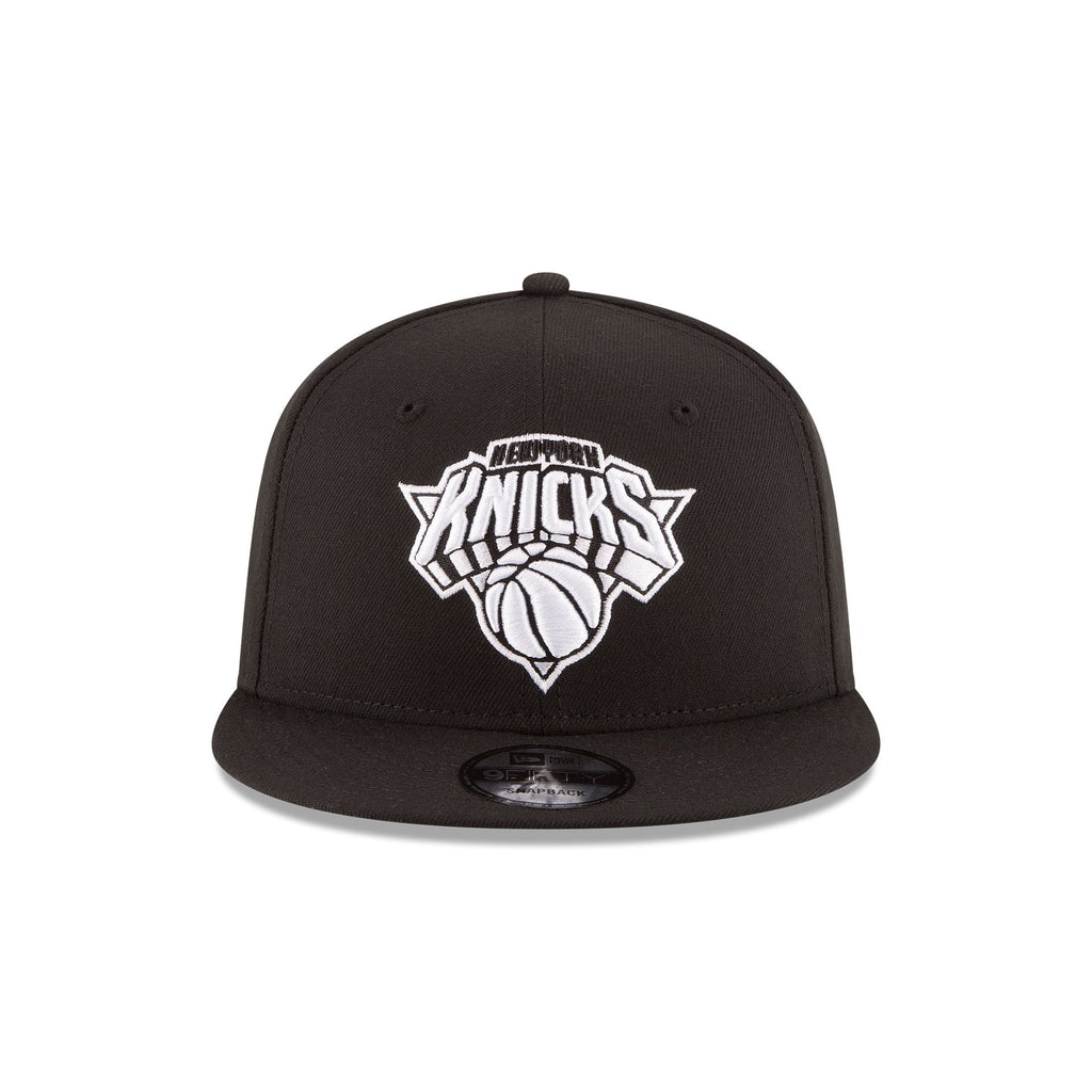 New York Knicks Basic Black & White 9FIFTY Snapback Hat